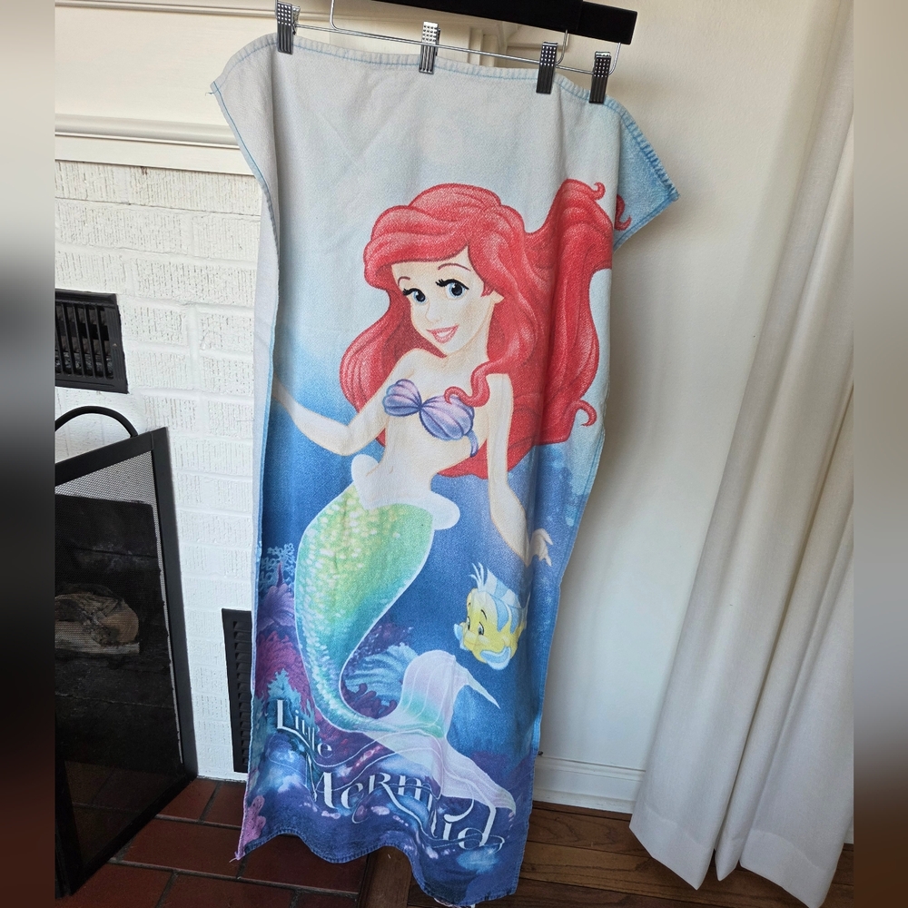Vintage Disney Little Mermaid Ariel And Flounder 50x25 Beach Towel